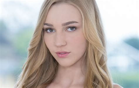 Kendra sunderland hi